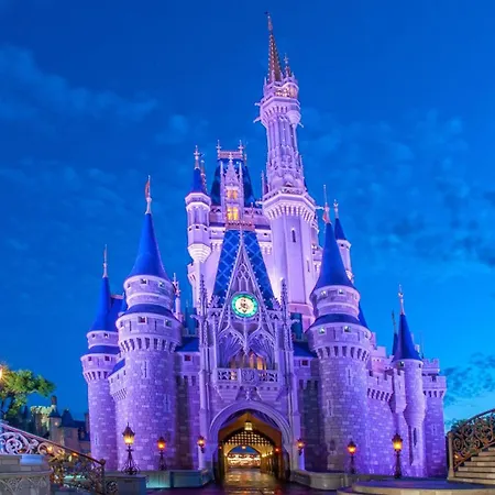 Giulieda In Magicland